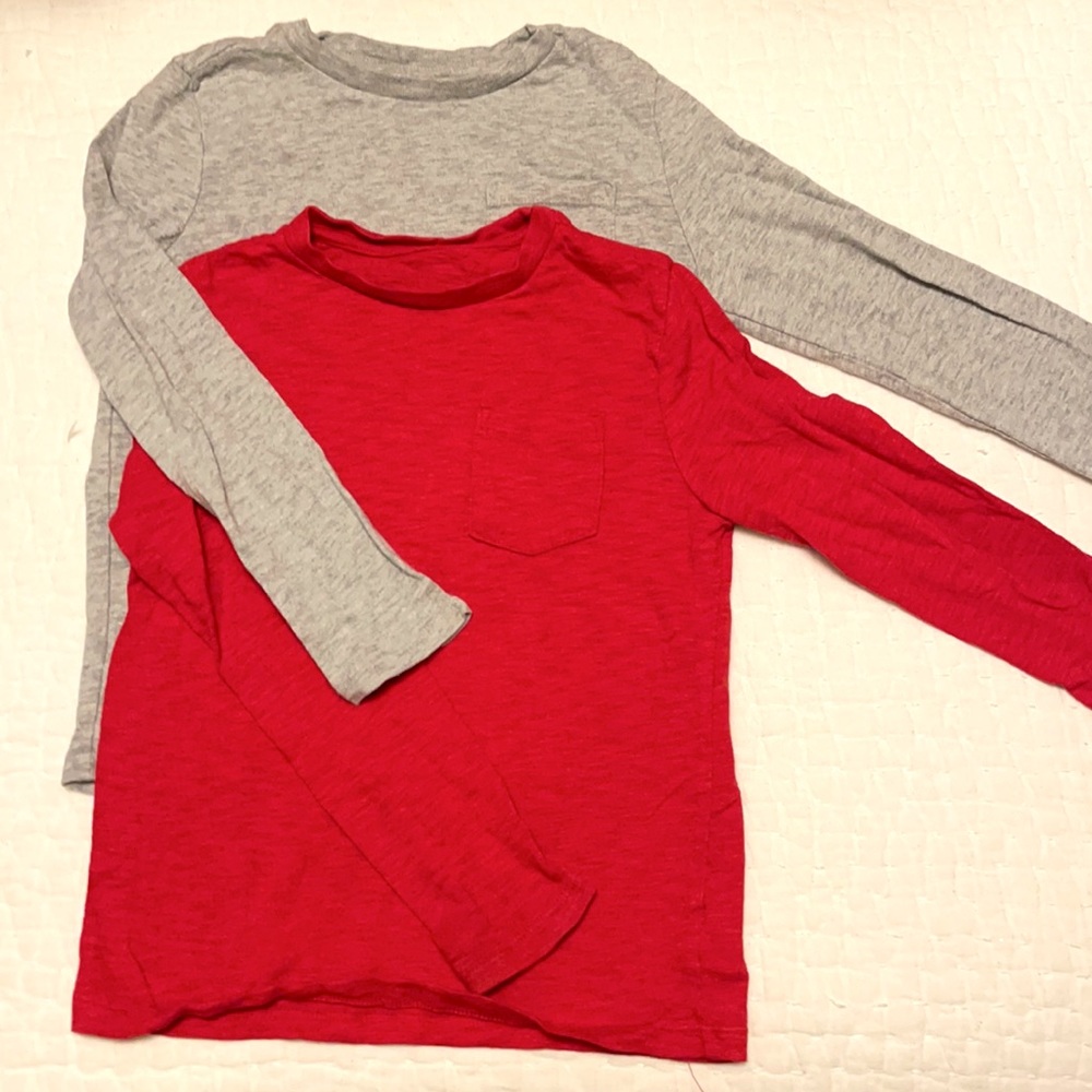 Gap boys long sleeve pocket t-shirts